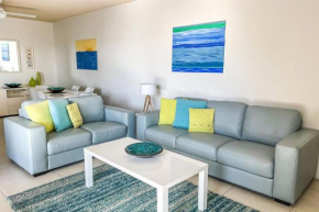 Kiah 8, 53 Victoria Parade - Stunning water views, Wifi & Air Con